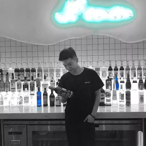 从餐馆小哥到网络大咖 一位酒店管理人的逆袭之路